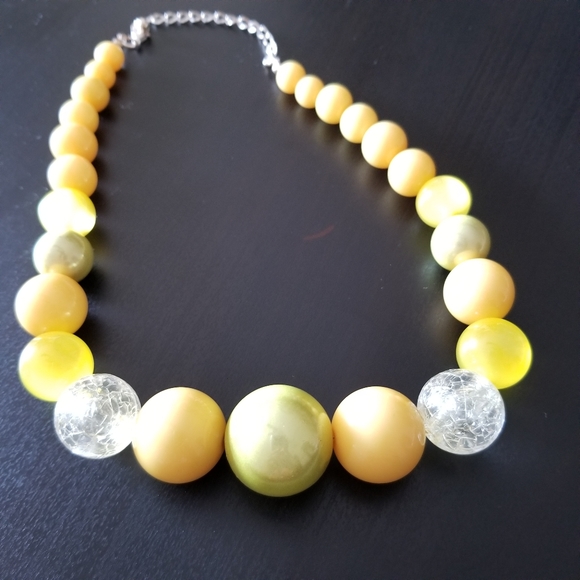 Yellow Progressive Bead Fashion Necklace - Picture 5 of 8